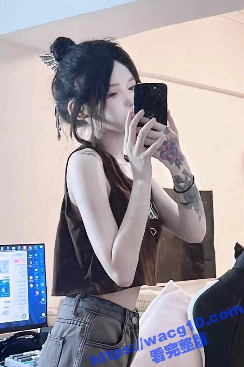 约炮抖音认识的纹身小妹 酒店开好房后绑起来调教 一顿小嘴巴伺候 最后爆操嫩穴内射！ 图1