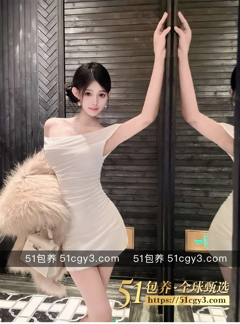 51包养 高端外围 | WSH031701 上海抖音网红播主20w粉丝新人纯兼职 可甜可御 质量保真 图3