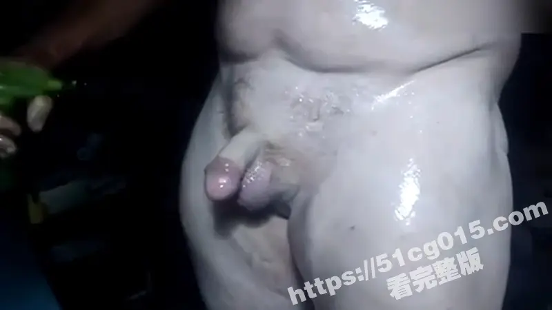 变态猎奇自虐视频合集!电钻钻马眼 火烧鸡巴 钉子钉鸡巴 都是狠人能将 自虐达人 图3
