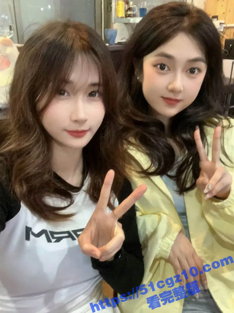 广西梧州七中反差母狗 刘咏莉 自拍视频曝光 双乳都玩下垂了 骚逼却还是相当紧致 图6
