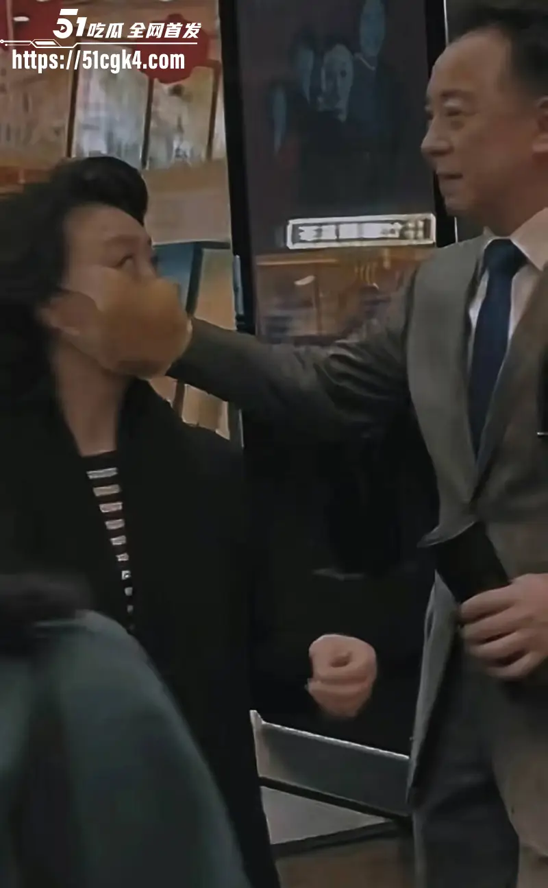 京剧第一美人 李胜素 被粉丝群曝光搞破鞋 与搭档于魁智暗生情愫 做爱视频火爆流出 相关话题现被全网封禁！ 图14