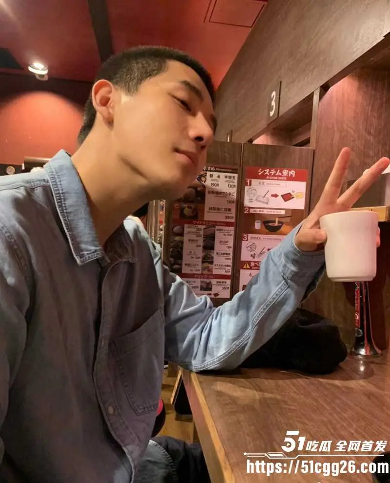 95后小鲜肉 王安宇 被曝与关晓彤同居 混乱私生活惨遭深扒 不雅视频流出 被圈内誉为横店炮王！ 图7