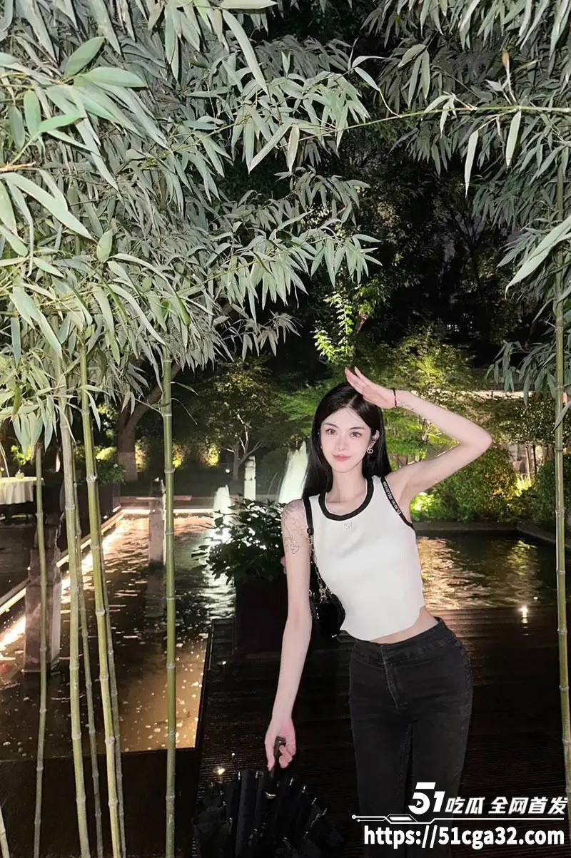 顶级名媛 黄丽娜 做爱视频第二弹 黑丝渔网套装包裹曼妙肉体 花式体位做爱上演动作大片！ 图3