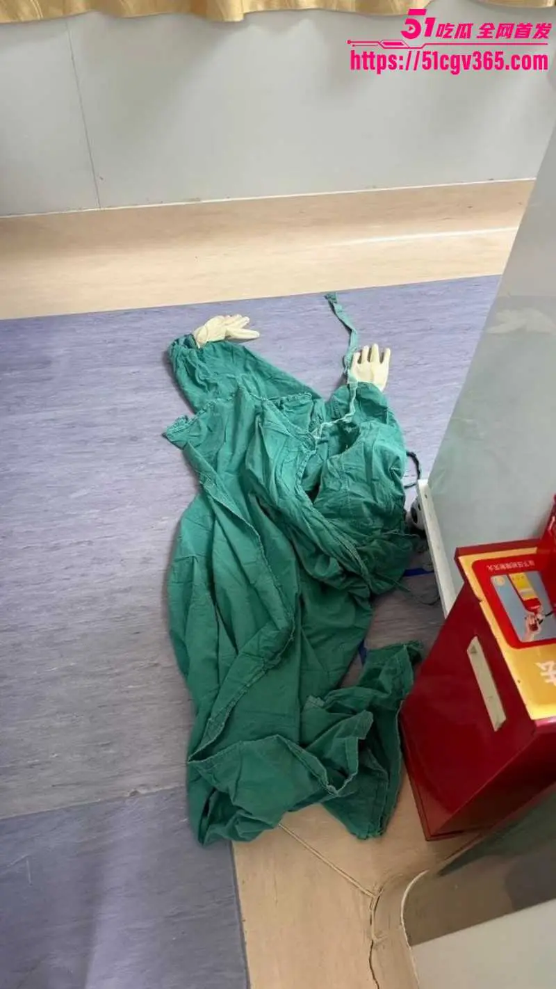 湖南省人民医院 曾琦与祖雄兵 出轨事件后续 献身医学导师嫁给院长老头 出卖身体换来事业高升 3P视频独家曝光! 图12
