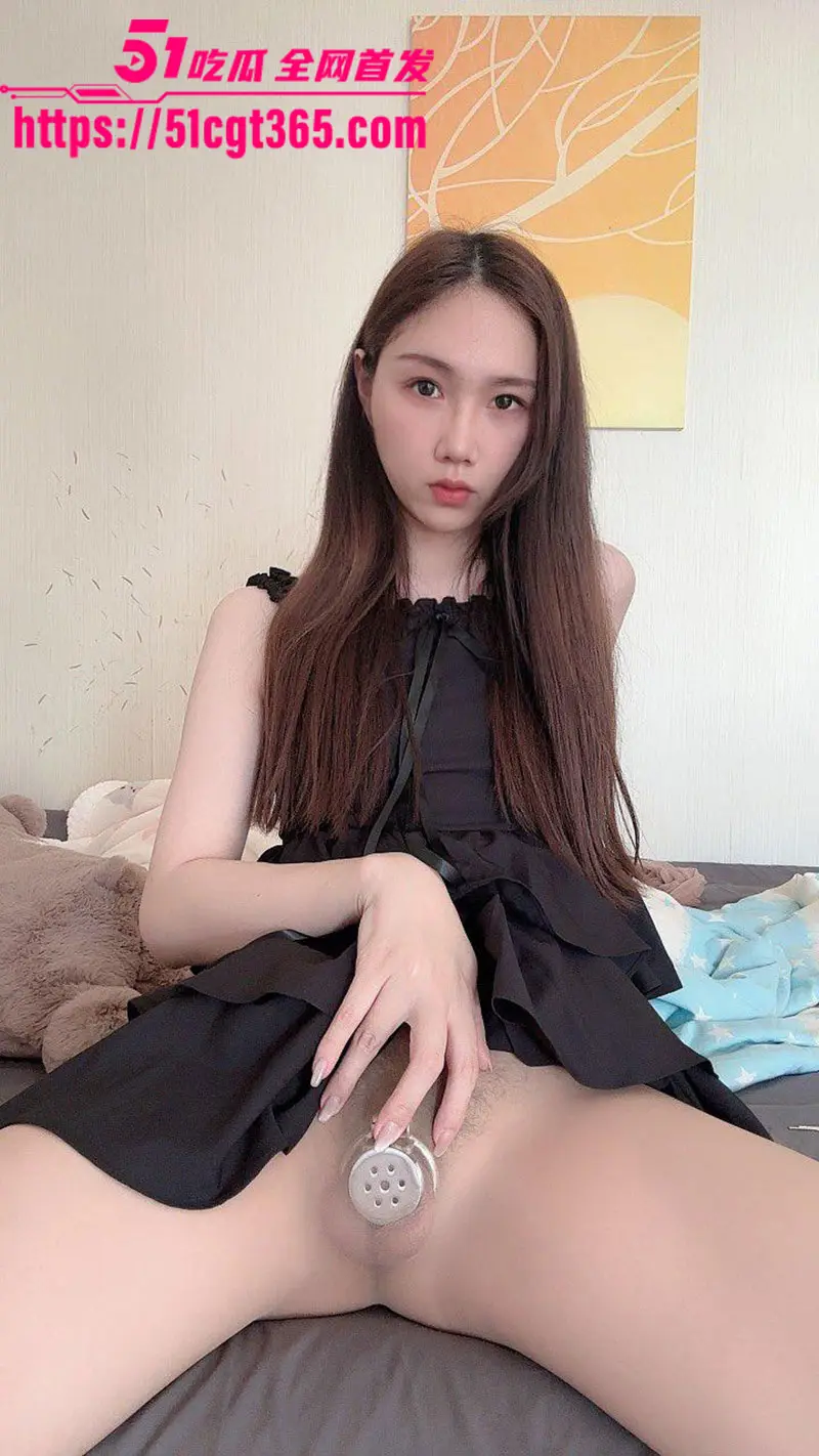 南京高颜值TS伪娘 胡静静 御姐颜值性感大长腿 肉丝黑丝制服诱惑 飞机杯自慰手冲狂撸精液喷射! 图6