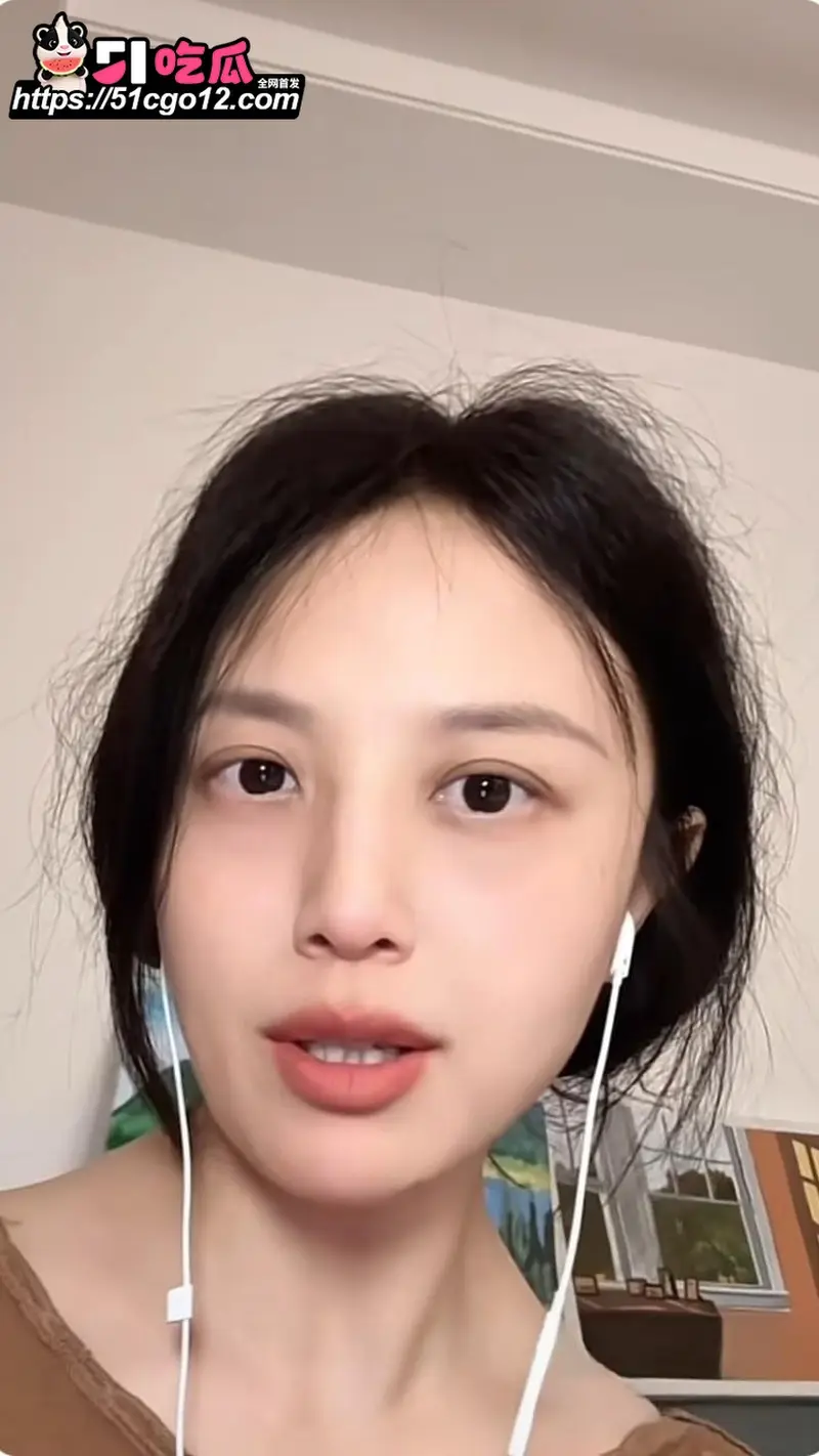 潮州朱女士 贼喊抓贼 哭诉前夫家暴出轨博取流量 自己却被抓奸在床! 图3