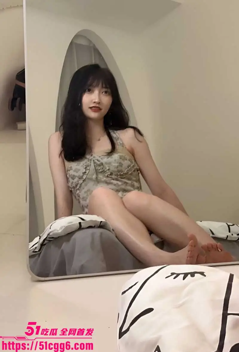 山东俏丽幼师 许晴 情侣性爱私拍流出 男友SM绳缚深喉狂抽猛送 年度最骚幼师非她莫属！ 图3