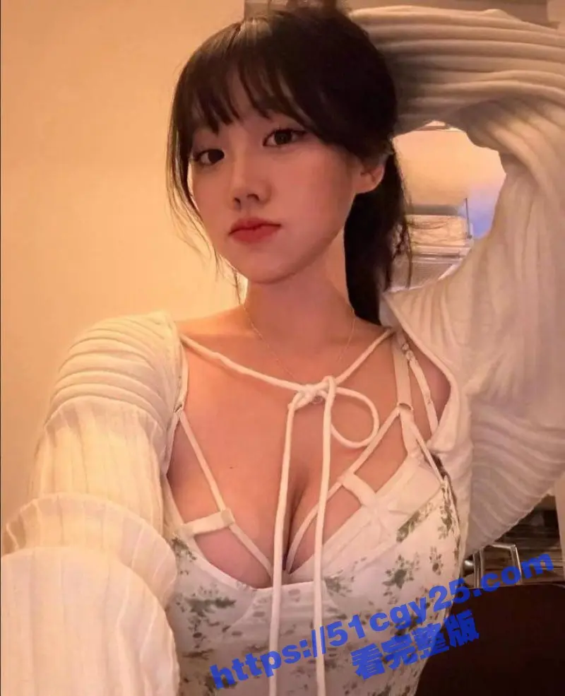 浙江金华大学生 郑丝婕 性爱视频流出！翘起蜜桃臀主动求后入 撞击声混着高亢娇喘淫靡不堪！ 图2