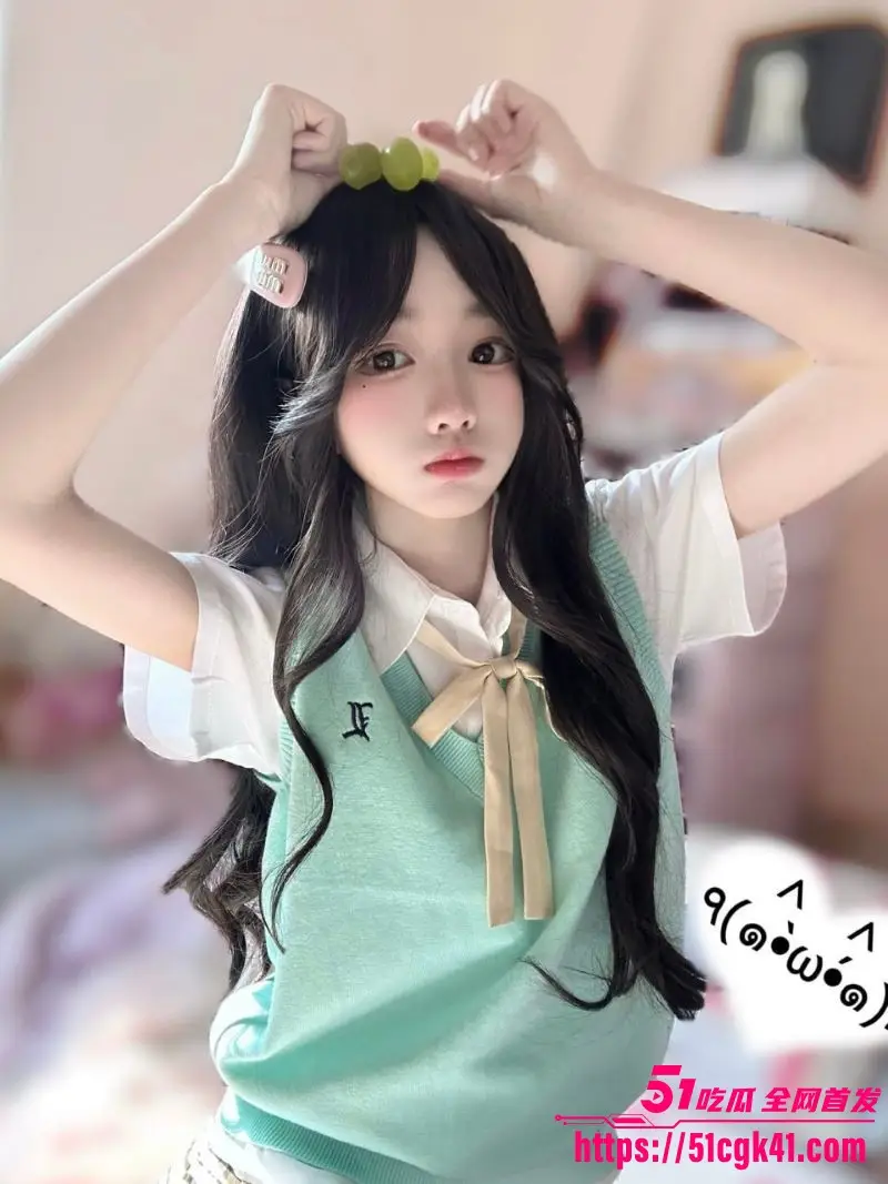 推特福利姬 xiogu1177791 裸舞自慰视频流出!声娇体软易推倒 小妖精勾引求操 淫靡画面勾人魂魄! 图4