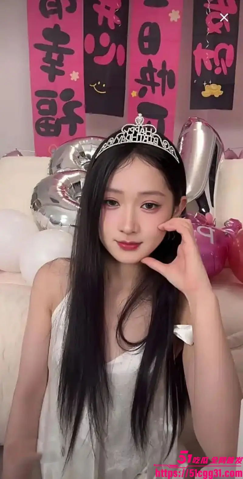 短剧顶流 何健麒 新剧上线前夜塌房 前女友实名锤涉毒 与合作女演员不雅视频曝光 何健麒本人紧急下场狡辩! 图11