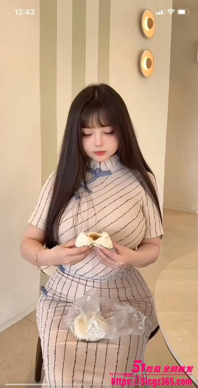 抖音百万粉丝网红 乖乖酱 微密圈大尺度私拍合集泄漏 揉乳晃臀挑逗撩拨 G奶少女私下淫荡十足！ 图4
