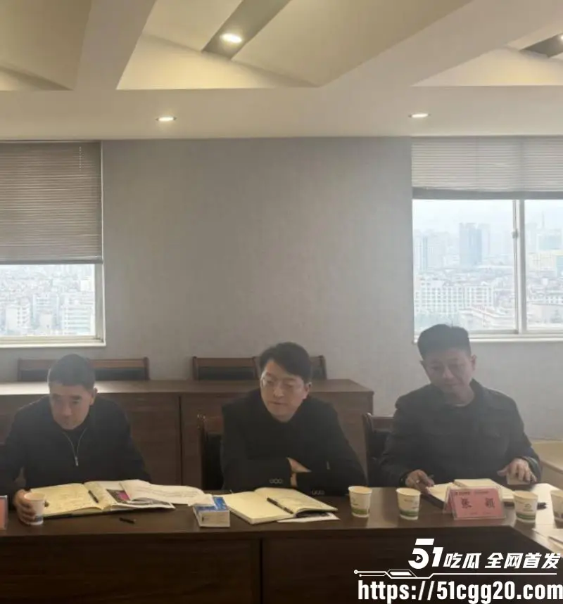 云南玉溪农业局副局长 张颖 婚内偷腥被妻子实名举报!与红塔银行陈捷妤酒店激战捉奸在床 引爆官场地震! 图15