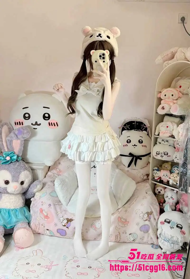 双马尾可爱萝莉 困困喵 性爱合集流出 蕾丝一裹跪舔双屌 骑乘做爱无套猛摇 天生反差小野猫! 图4