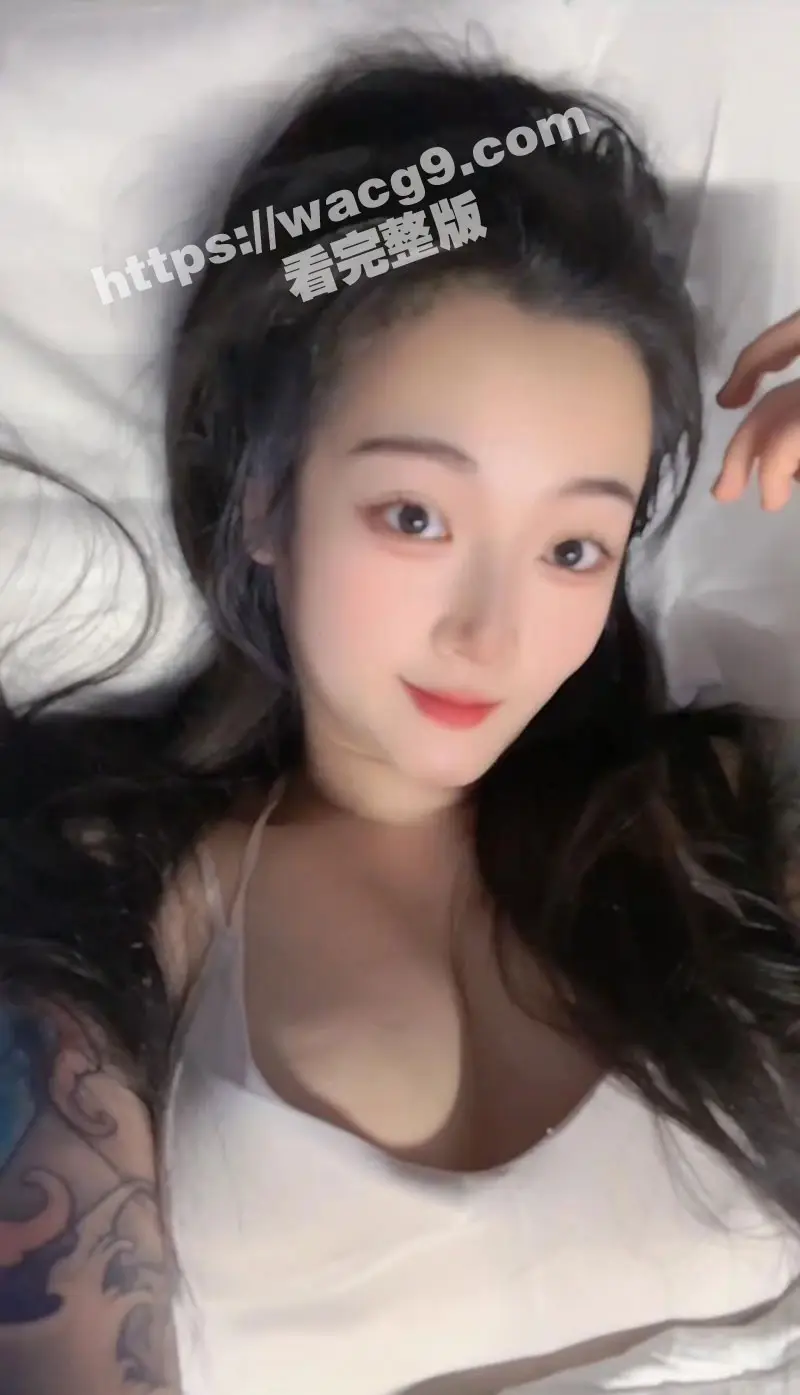 重机车女网红玩家三毛子因飙车当场离世 曾飙到时速165公里 从现场痕迹看是压弯失败 图5