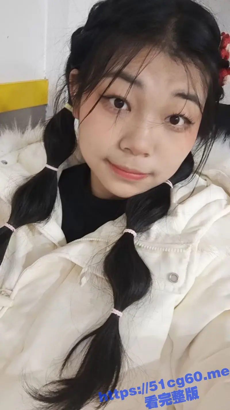 江苏第二师范学院 反差婊骚货母狗万茜 在QQ小程序找人约炮 有记录有真相 00后玩的真花花啊 图1