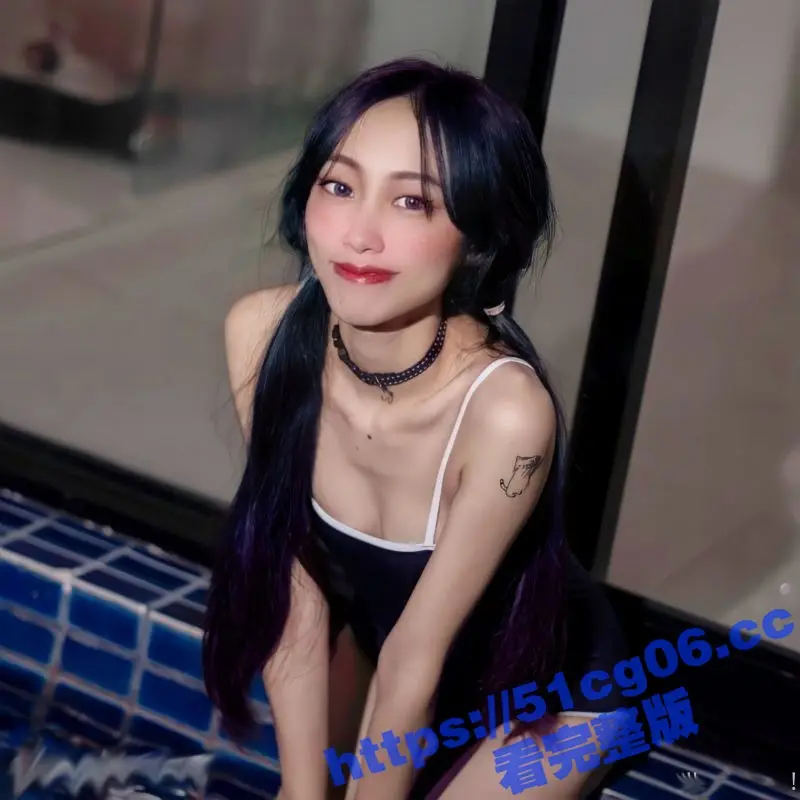 极品清纯眼镜妹自拍 翘臀女神御姐范儿十足 镜头记录嫩妹淫荡全过程! 图1
