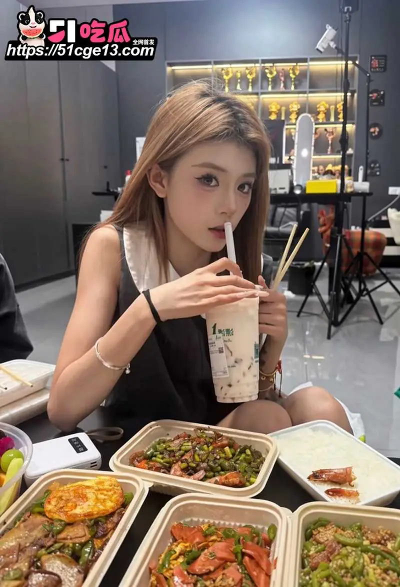 顶流网红 木子姥姥 被传偷录同门小慧与璇子叫床音频 掀粉丝骂战 遭反锤性爱私拍 图9