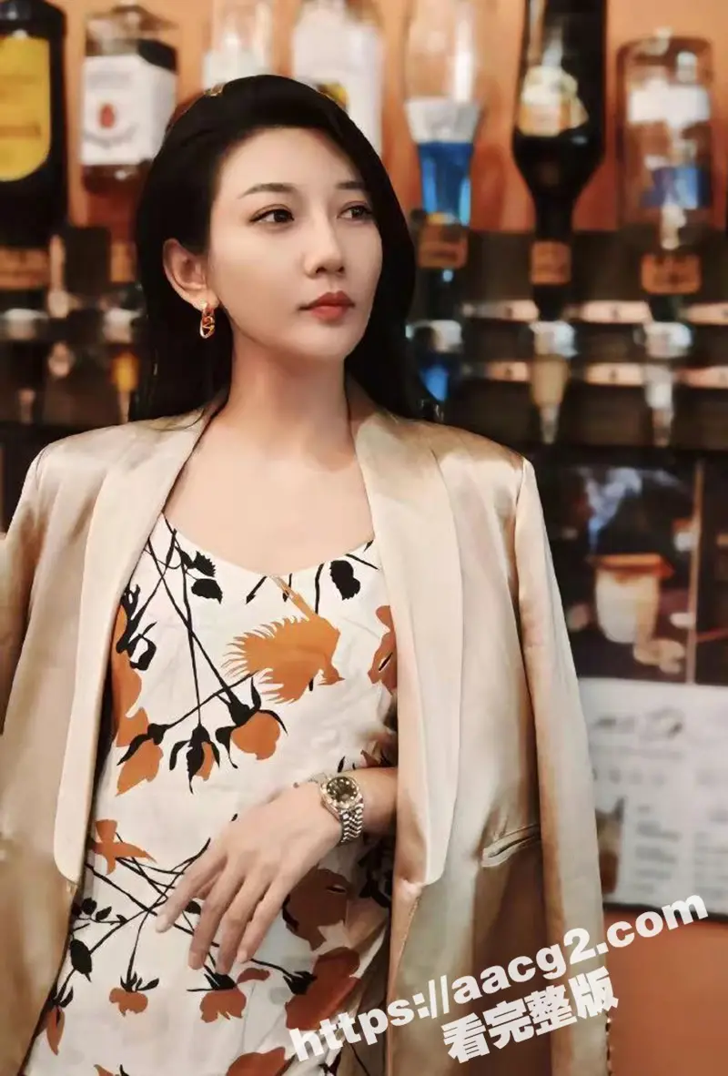 抖音御姐网红 王哥 私拍勾引金主视频流出 黑色蕾丝情趣装 全裸骚舞太撩人 图2