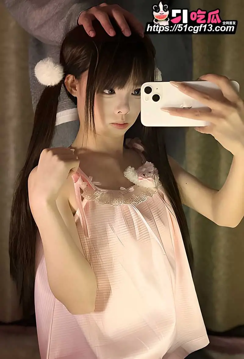 推特顶级少萝 辞宝 调教合集 反差萝莉扮JK被猛干后入 白浊浓精射满玉足 图5