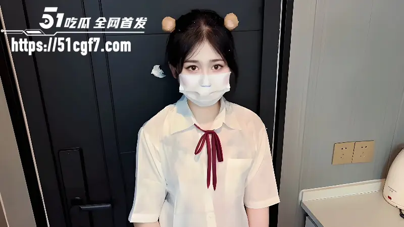 51原创欲女瑶妹 沉浸式调教洛丽塔美女 透明眼罩蒙眼口交 无套内射灌满骚穴! 图2