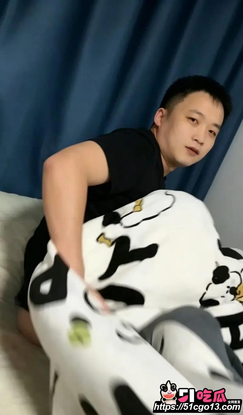 甘肃母子双排大瓜 绿帽老爹楼下买早餐 骚妻淫儿开计时器偷欢 人伦崩塌颠覆三观! 图3