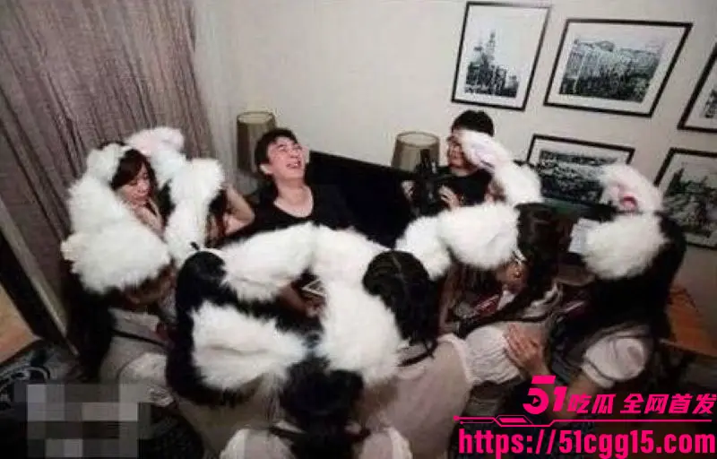 娱乐圈惊天丑闻!丝芭女团前成员 曾艳芬 曝公司逼陪酒聊天记录 谢珊珊女仆装陪玩陪睡多人 为富二代堕胎两次! 图25