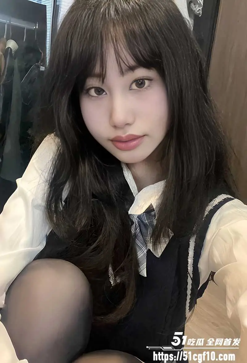 混血脸嫩妹自慰私拍 露脸发骚巨乳摇曳 铅笔抽穴开发紧菊 揉搓花蒂越玩越花 图2