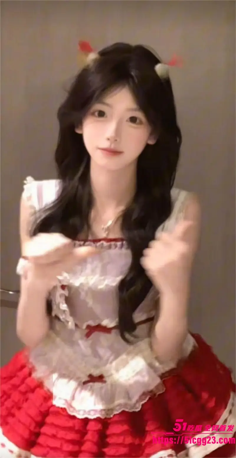 抖音网红 吃啥呢给我也来一口 AI脱衣裸舞福利 玉乳蜂腰性感撩人 眼神勾魂媚态十足! 图2