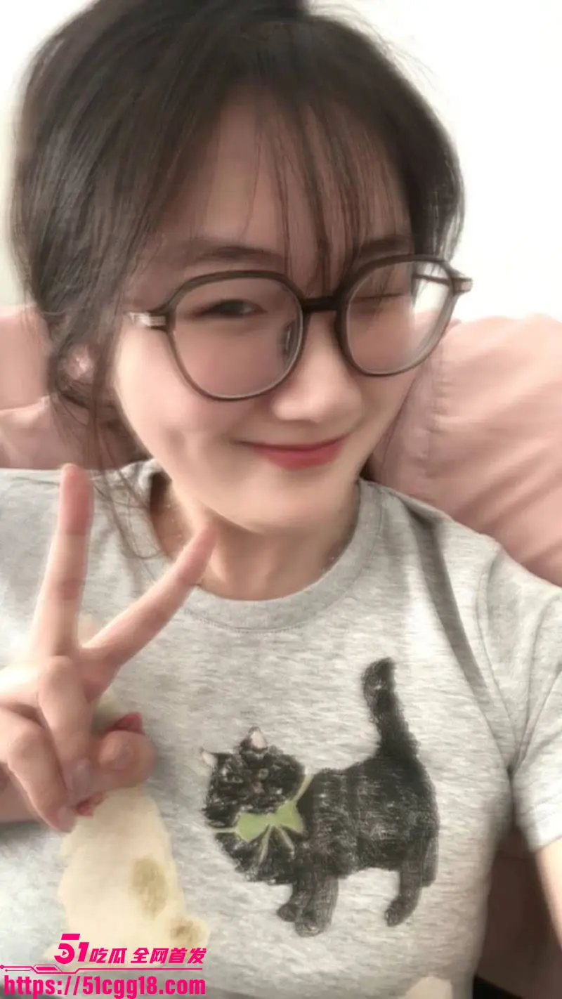 湖南涉外学院淫荡大瓜!女大学生拉闺蜜微信撩滴滴司机玩双飞 聊天记录做爱视频全曝光 尺度逆天全网震惊! 图6