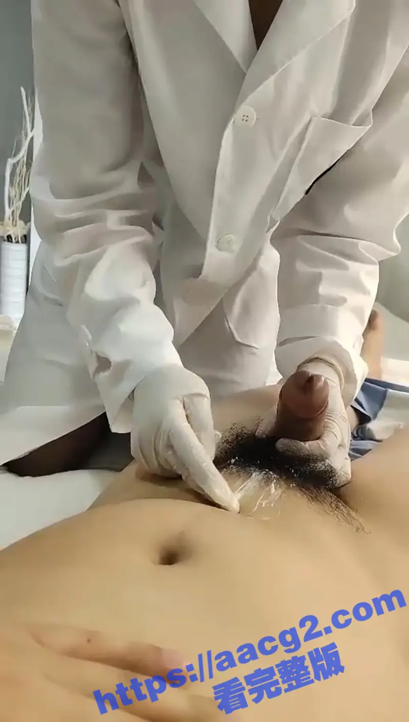 男科女医生上门看诊 白大褂下黑丝若隐若现挑逗病人 女上位疯狂榨精代入感极佳 图4