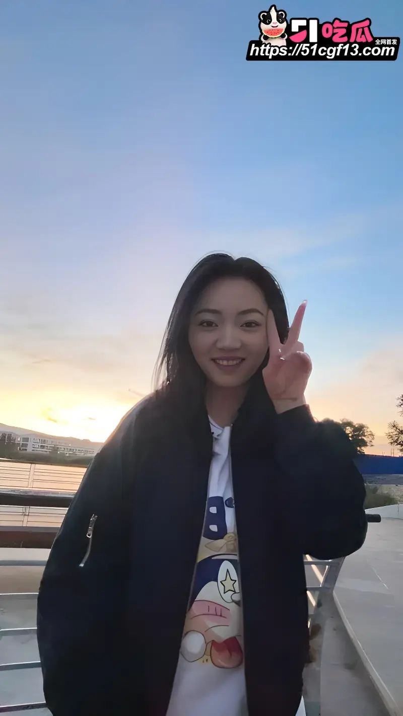 云南昆明夫妻 性爱视频曝光 巨乳人妻露脸深喉口技一流 无套打桩骚叫不断! 图2