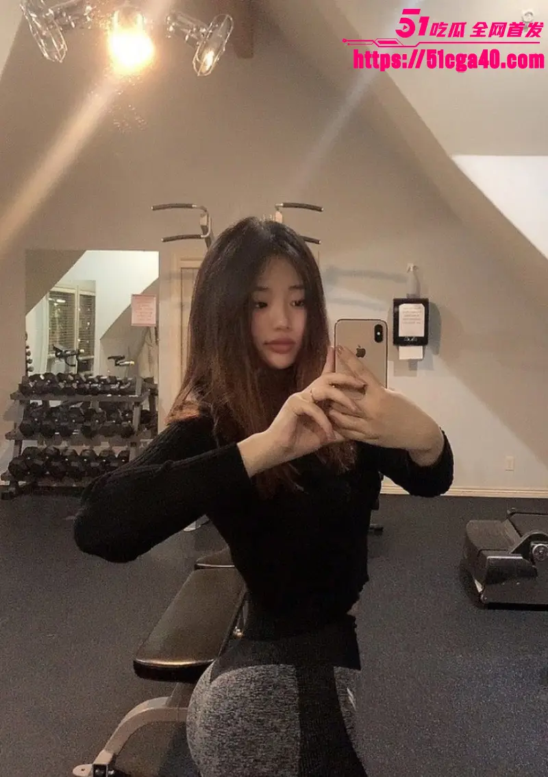 韩国Ins高颜值女模 yunseo 大尺度定制私拍 假屌捣穴次次暴击 画面香艳娇喘无比诱人! 图4
