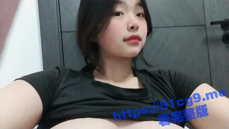 极品大奶学生妹 情窦初开 寂寞难耐 只能用手插进粉嫩的骚逼来安慰自己! 图1