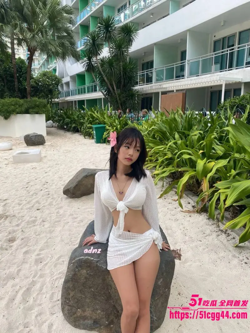 菲律宾精神小妹与男友性爱自拍流出 风骚尤物口交肉棒吮吸榨精 无套中出白虎嫩穴呻吟浪叫不断 图3