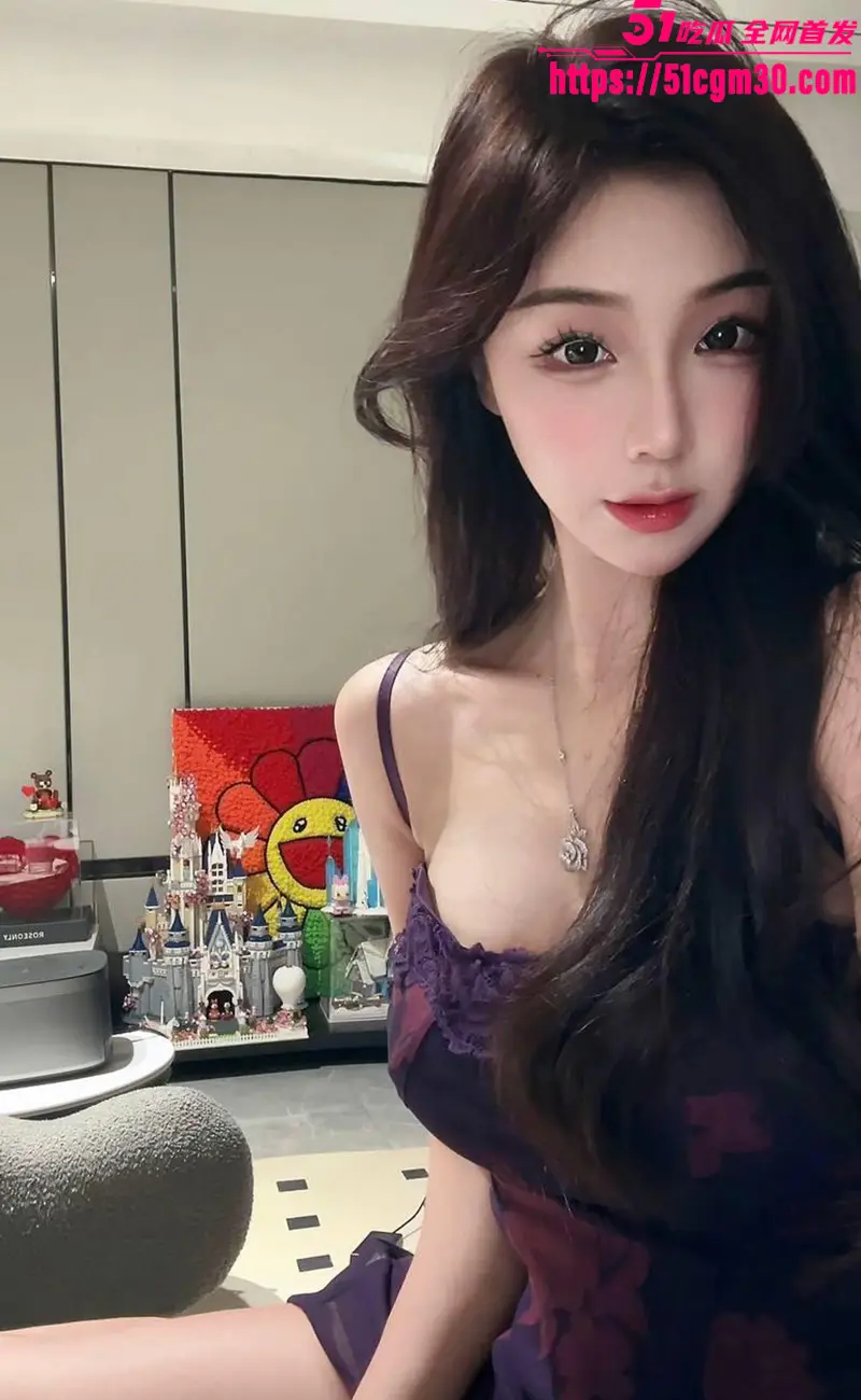 超性感御姐展示私拍 身着情趣黑丝被后入猛攻 那年的清纯再也回不去了！ 图2
