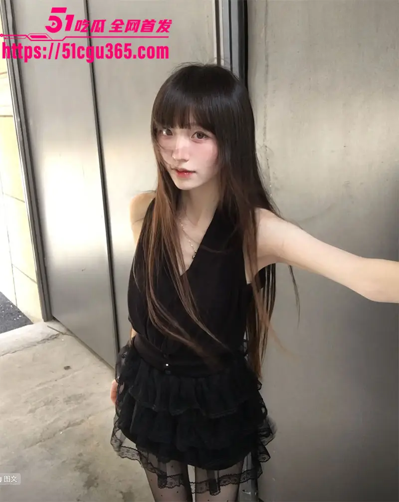 江苏泗洪极品美女 刘若霓 杭州做外围卖淫视频曝光 抠穴自慰狂暴后入 骚浪淫叫场面淫靡之极! 图5