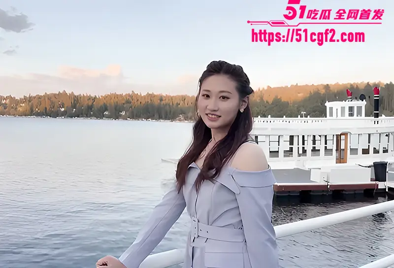 天真留学生 林千夜 约炮VLOG 白丝淫装索吻缠绵 扛腿爆操浓精内射 骚叫好烫! 图1