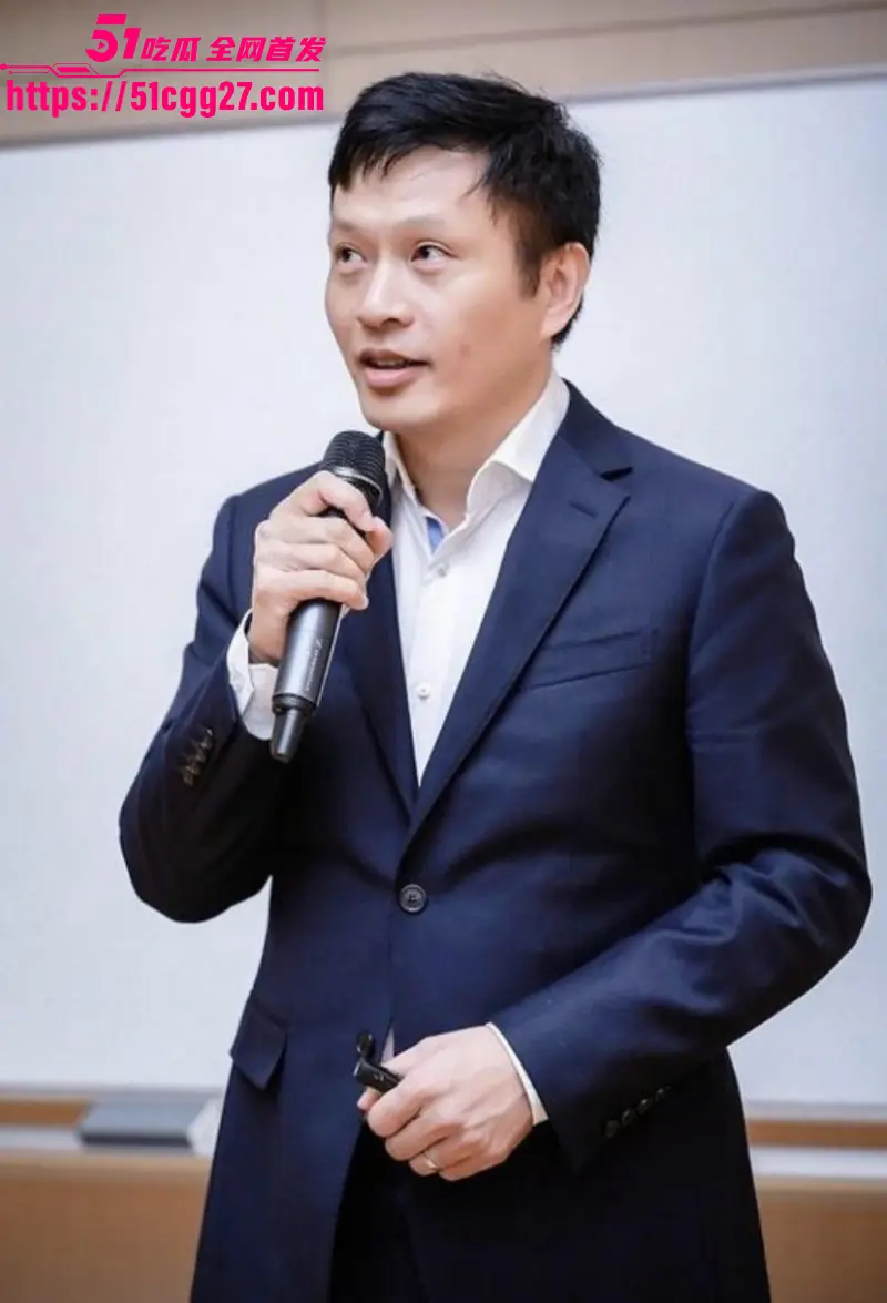 迅雷前CEO 陈磊 狗血男女总裁案 套现两亿携情妇董鳕跑路美国 在任期间神操作震碎三观! 图4