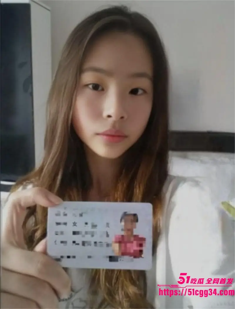 贵州精神小妹 吴婕 裸贷视频流出 黑皮少女展露美乳骚穴欲火横生 扭腰拍臀诠释反差本性！ 图1