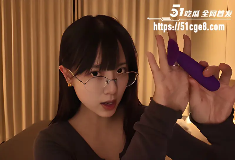 美女性爱讲师 卯哥 亲测电动阴蒂刷 开足马力边玩边讲 肥臀高撅失禁潮吹 图1