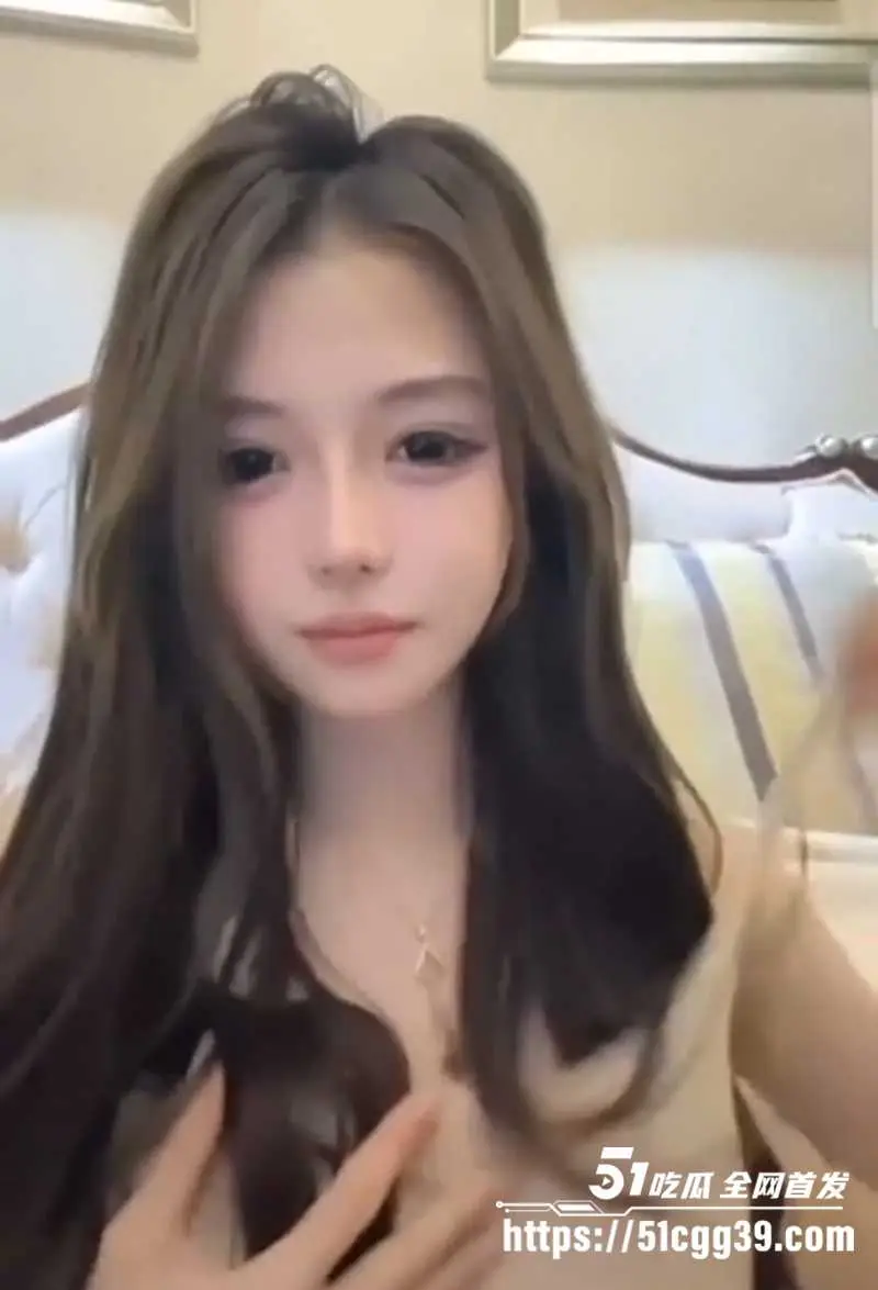 抖音最新擦边露点合集流出 各种小姐姐为流量偷露奶头美乳 少女粉嫩美妇饱满御姐冷艳 每帧都让人硬到爆炸! 图2
