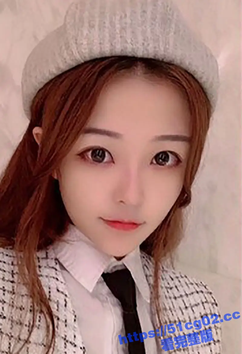大神酒店约炮公司美女同事 各种姿势猛操她的无毛小嫩穴 完美露脸实拍! 图1