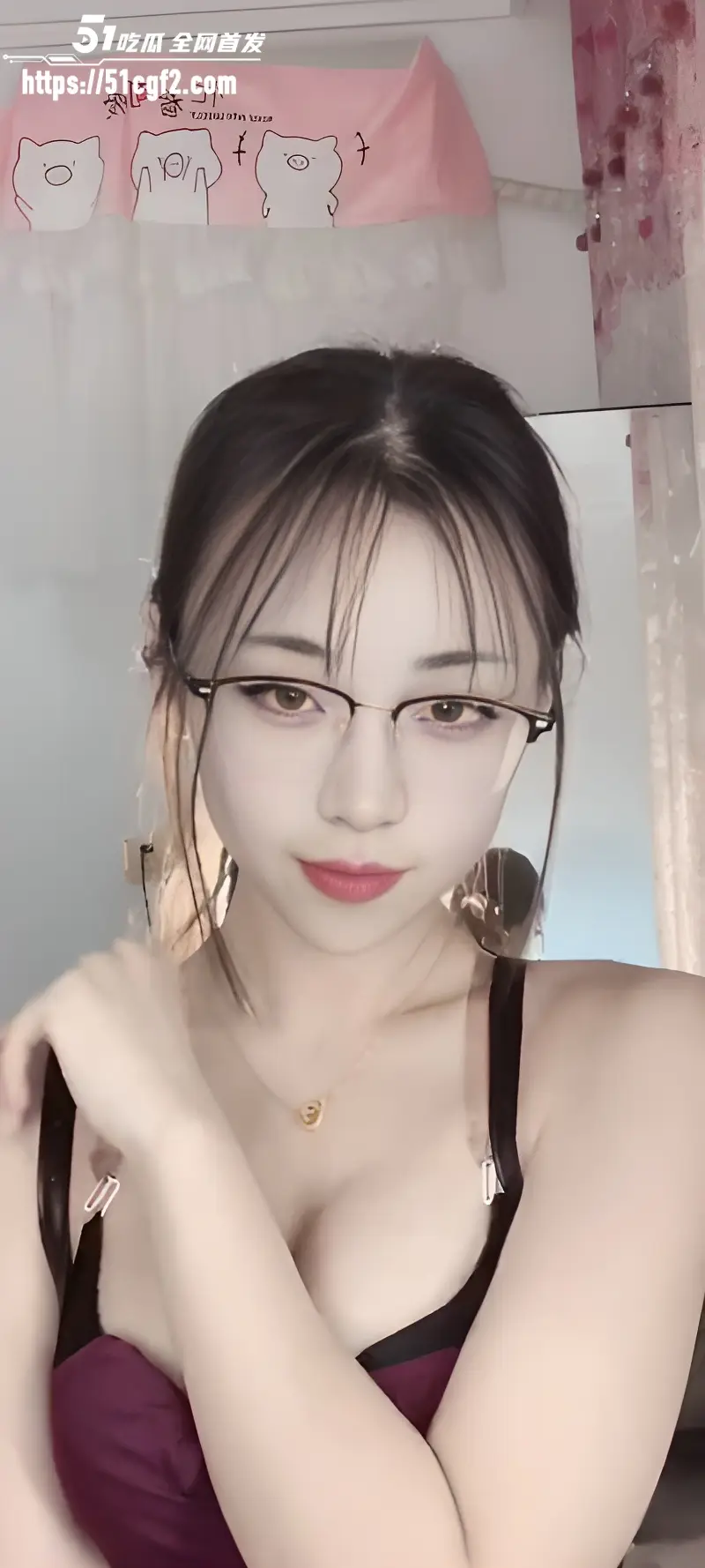 B站网红 灌注大白菜 舰长提督福利 扭腰摆臂狂舔话筒 淫骚身材直击心魂! 图6