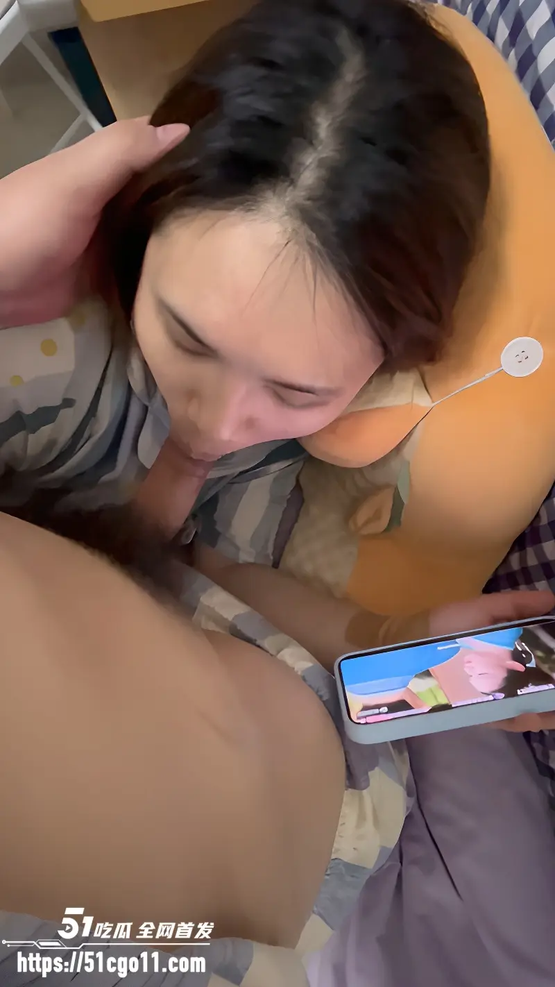 极品御姐 性爱自拍 黑丝美足夹鸡灵活拨弄龟头 多毛穴被整根狠插到高潮! 图8