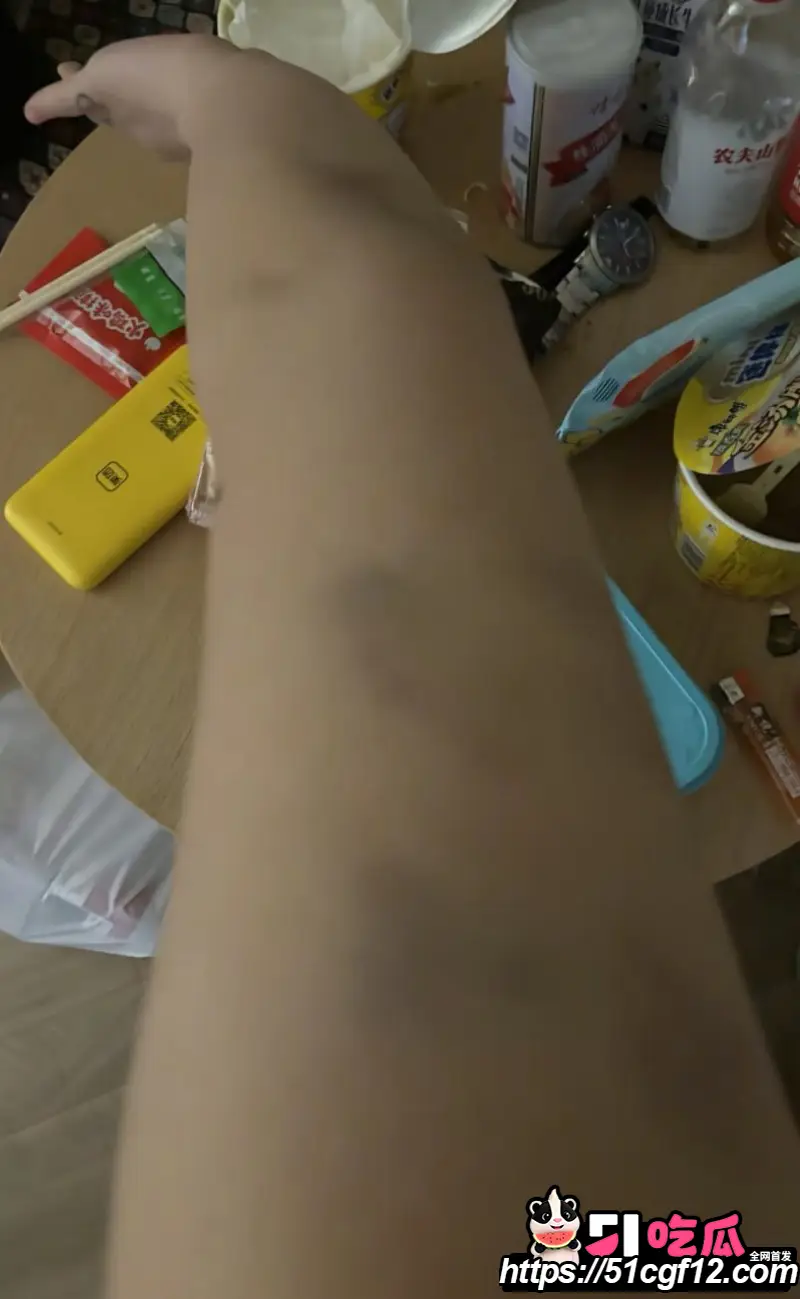 陕西渣男 秦俊男 被曝恋爱期间多次出轨 家暴打人割腕威胁 就连姐姐的伴娘都不放过? 图23