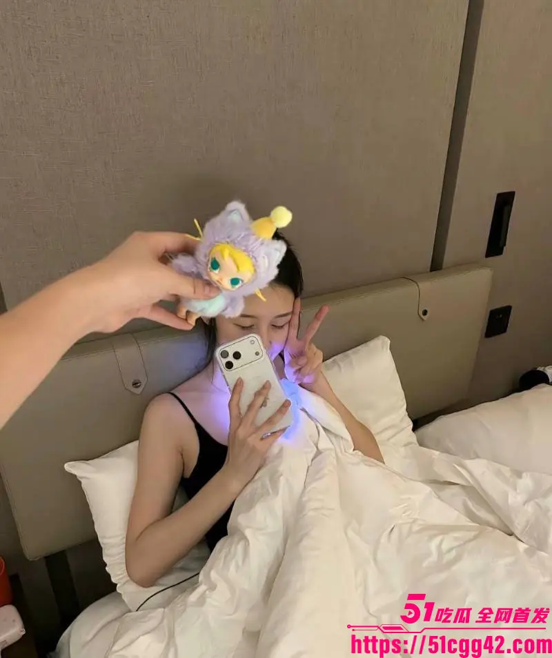 抖音160万粉甜妹 陈雯雯雯 被闺蜜怒撕知三当三 半年暧昧后上床 道歉后还被抓包酒店独处 绿茶本茶啊! 图7