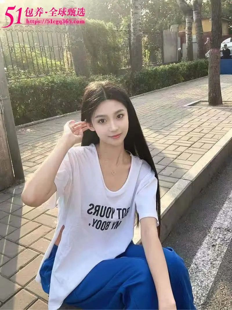 51包养 高端外围 | W1BJ103003 北京白月光级学生妹 打扮洋气温柔勾魂 纯天然零整容 质量保真 假一罚十 图2
