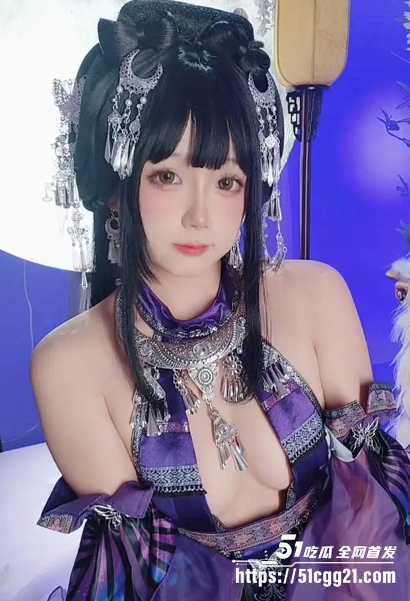 顶级网黄嫩模 日奈娇 新作流出 cos苗疆巫女 蝴蝶乳贴轻掩粉嫩双峰 雪臀摇曳诱人弧线骚到天际！ 图1