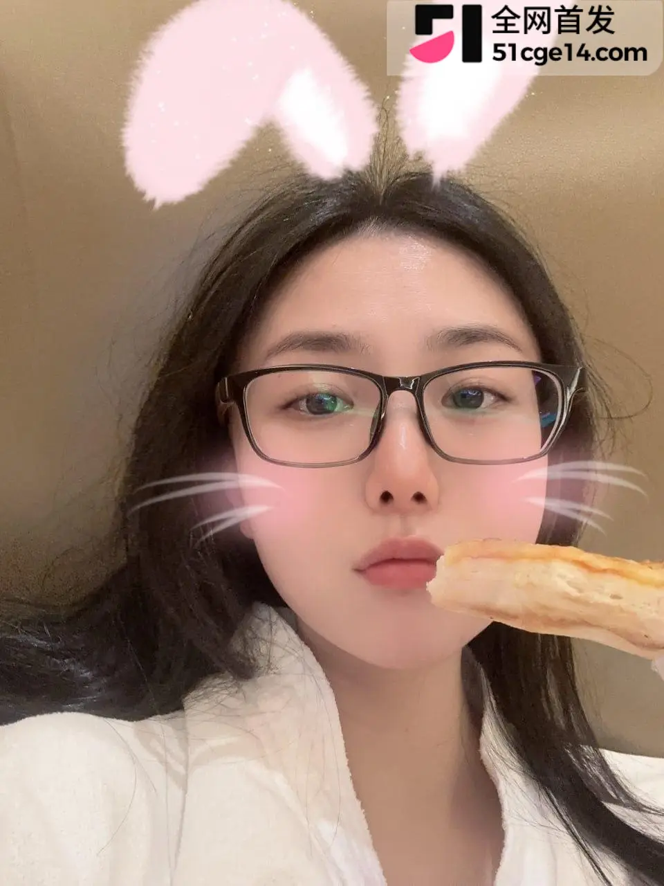 抖音女神 俏妞 私拍流出 蜜桃臀配小蛮腰直接杀疯 淫荡一面展露无遗! 图1
