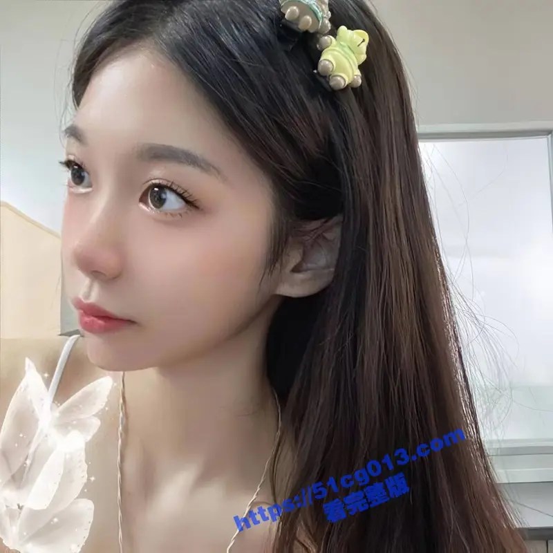 美容院极品销售员 陪老婆去做美容各种勾引我 现在已经发展成了小母狗 这是真的骚！ 图2